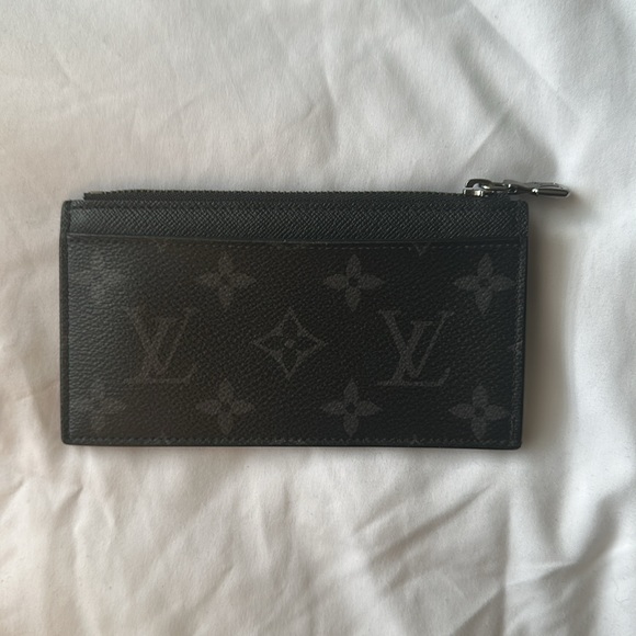 Louis Vuitton Coin Card Holder in Reverse Monogram - Picture 4 of 8